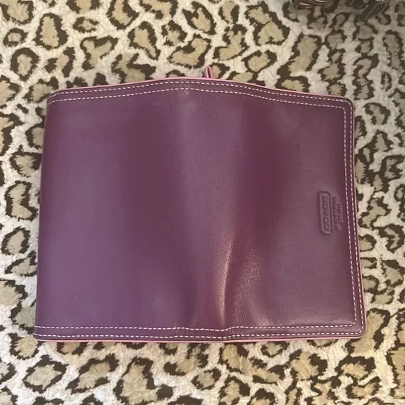 Coach purple and pink wallet - Picture 9 of 9